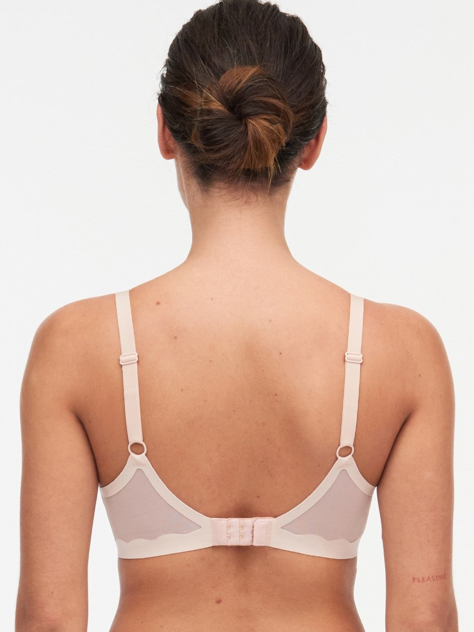 Load image into Gallery viewer, Chantelle Pure Light Unlined Bra
