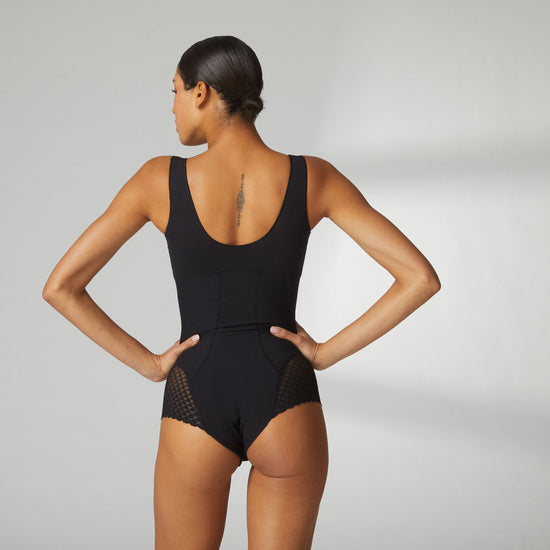 Simone Perele Caresse Shapewear Bodysuit In Black